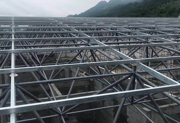 灵武仁怀冠英学校艺体楼网架